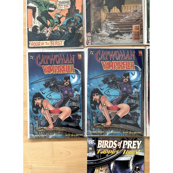 Lot of 10 Comics Batman, Vampirella, Books of Magic, DC and Others, Mixed Lot - Picture 5 of 12